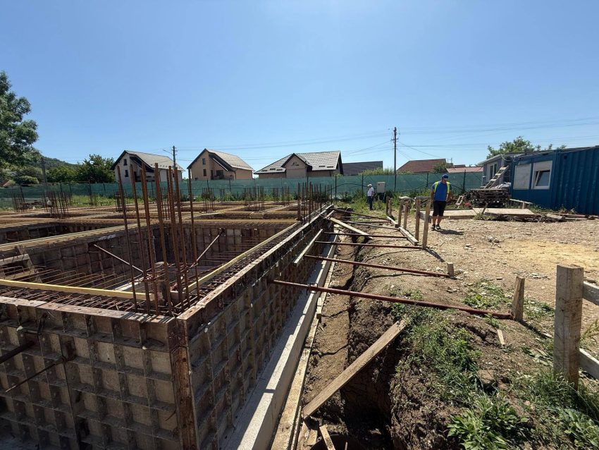 La Ștefănești au început lucrările pentru construirea noului dispensar 3 lucrari dispensar Ștefănești