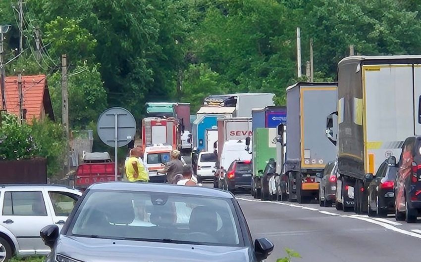 Accident grav pe DN 7! Un șofer și-a pierdut viața 2 accident DN 7