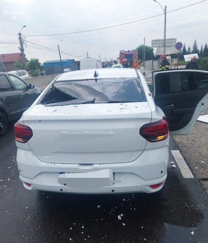 (Video) Intervenții în Argeș! Vremea rea a făcut dezastru! 7 masina avariata in Argeș