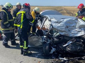 Accident grav pe DN 7B! Două persoane au murit pe loc, iar alte 4 au fost rănite 1 whatsapp image 2025 07 13 at 12 14 27 - Accident grav pe DN 7B! Două persoane au murit pe loc, iar alte 4 au fost rănite