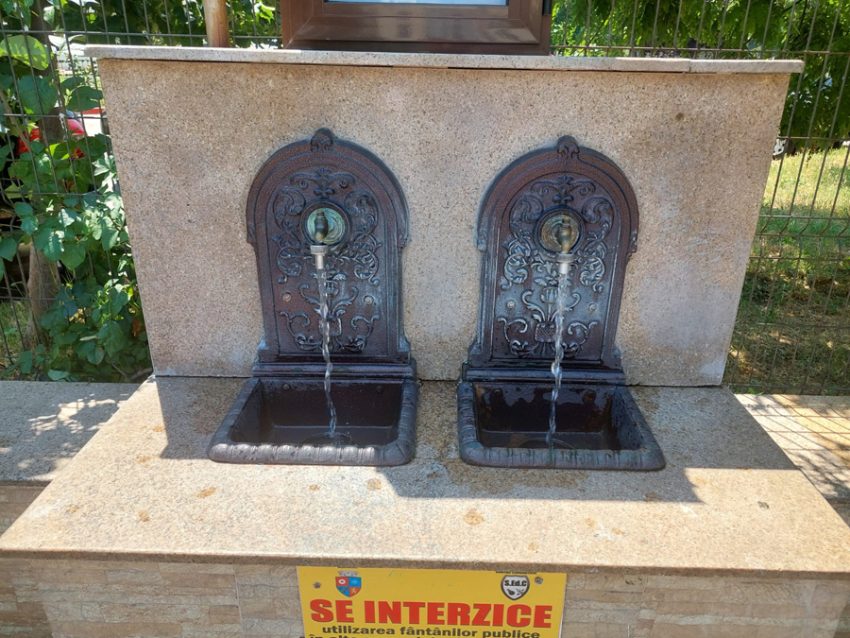 fantana mioveni generic Sursă foto: FB Servicii Edilitare pentru Comunitate Mioveni.