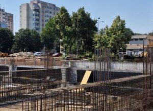 Pitești devine orașul cu trei bazine de înot: Se lucrează intens pe șantierul de lângă Colegiul Tehnic „Costin D. Nenițescu” 14 Sursă foto: FB Cristian Gentea.
