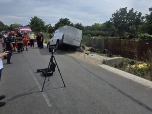 WhatsApp Image 2025 07 16 at 17.05.51 - Impact violent între un moped și o autoutilitară! Un tânăr de 16 ani a murit, iar altul a ajuns la spital