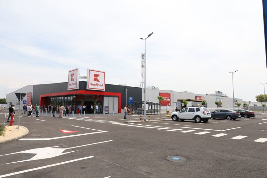deschidere kaufland prundu Sursă foto: FB Primăria Municipiului Pitești.