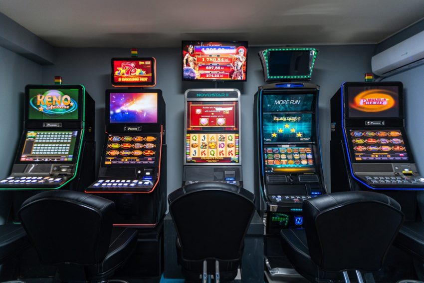 pacanele jocuri de noroc generic Sursă foto: FB ALina Gorghiu