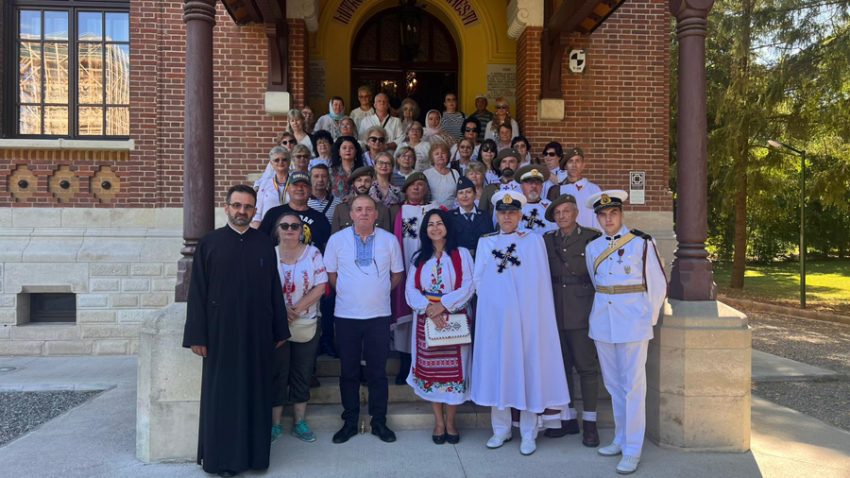Sursă foto: FB Arhiepiscopia Argeșului și Muscelului (Foto credit: Cătălin Cristea și Andra Popescu).