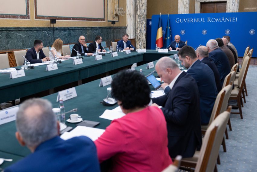 bolojan cu amr si consilii judetene romania Sursă foto: gov.ro