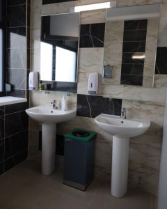 Piteștiul investește în educație durabilă. Așa arată acum Liceul cu Program Sportiv „Viitorul” 16 Sursă foto: Primăria Munciipiului Pitești.