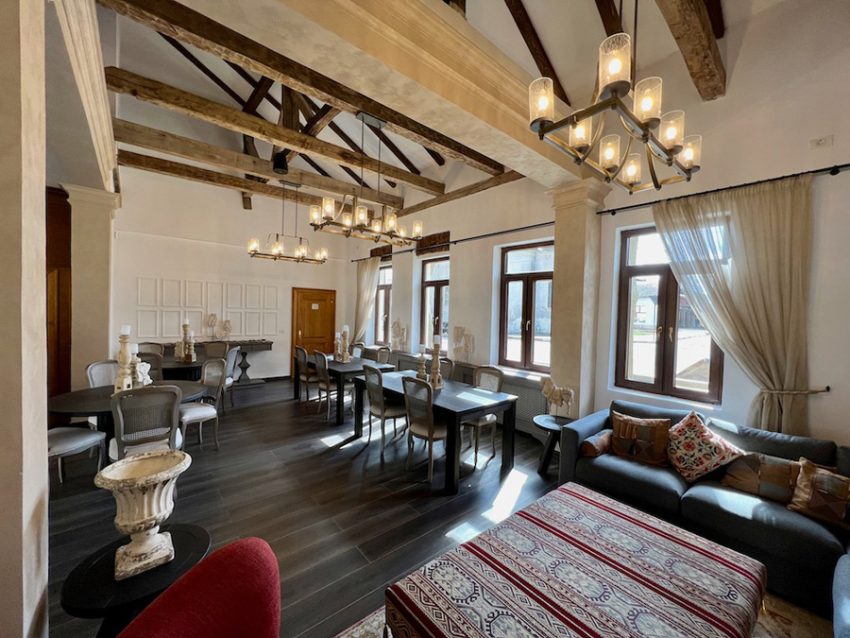 Parcul Regal Săvârșin închide temporar în august 2025 pentru lucrări de reparații. Ce puteți vizita? 2 Sursă foto: FB Familia Regală a României.