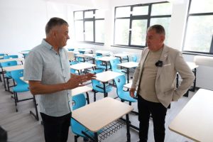 Proiect implementat cu succes la „Tudor Mușatescu” din Pitești. Elevii din Războieni vor învăța într-o școală modernă 10 Sursă foto: Primăria Municipiul Pitești.