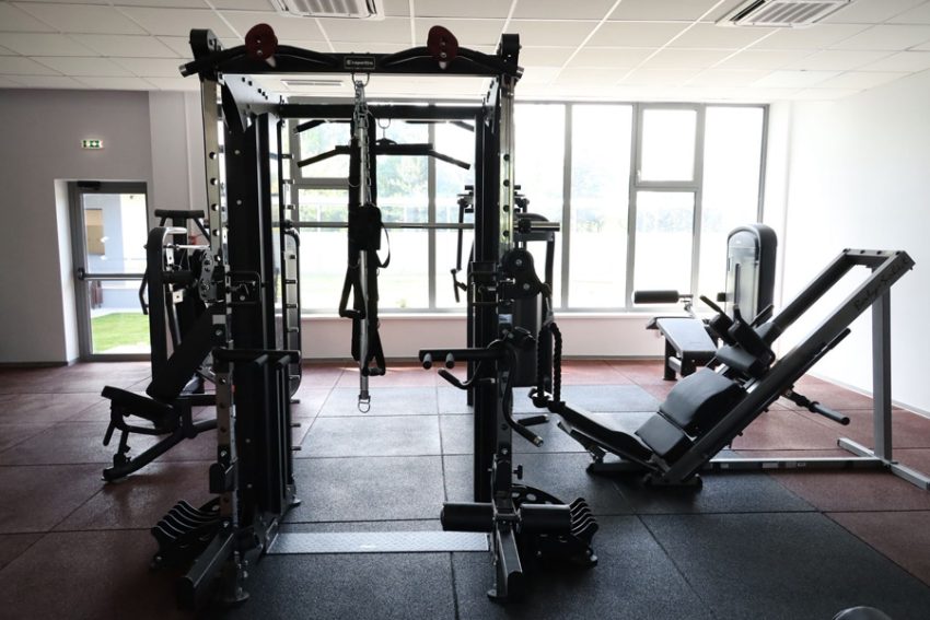 Este gata Complexul sportiv din Parcul Ștrand! Vezi cum arată sală de recuperare sportivă 1 Sursă foto: FB Primăria Municipiului Pitesti.