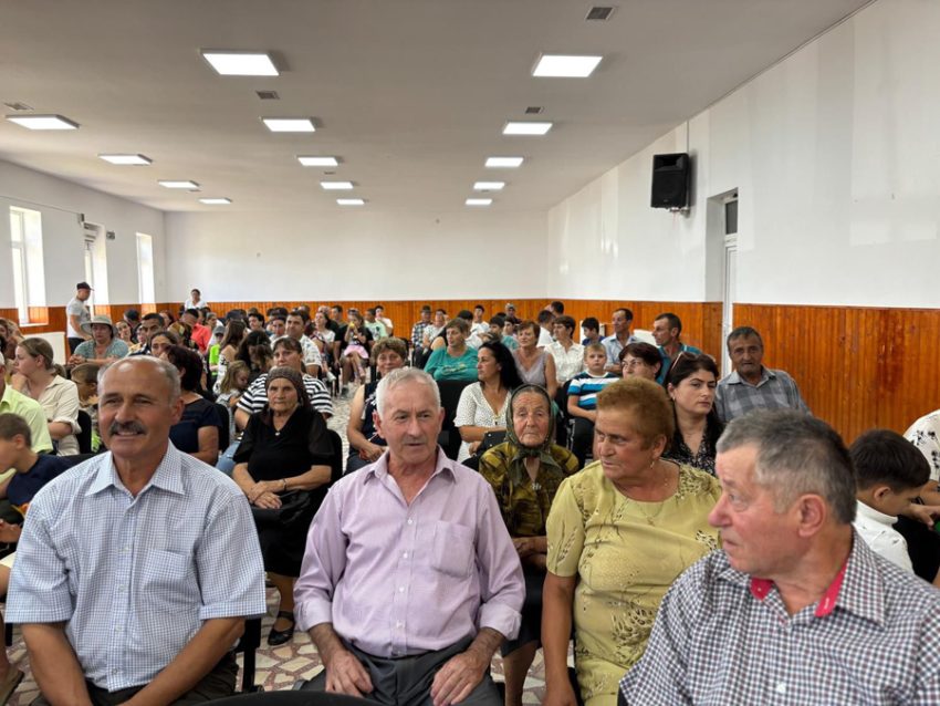 Zi de sărbătoare la Șuici: tradiții, emoție și recunoștință pentru comunitate 4 Sursă foto: FB PSD Argeș.