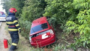 accident autoturism Costesti