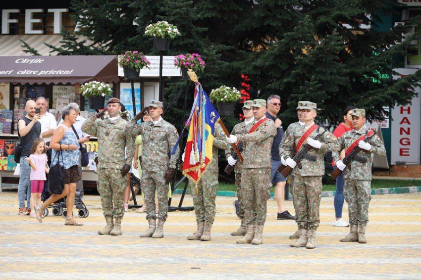 Ziua tricolor generic militari Sursă foto: FB Cristian Gentea.
