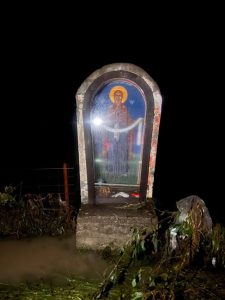 514276382 1139326264685200 7982394074086140308 n - Două troițe au rămas neatinse de inundațiile din Suceava