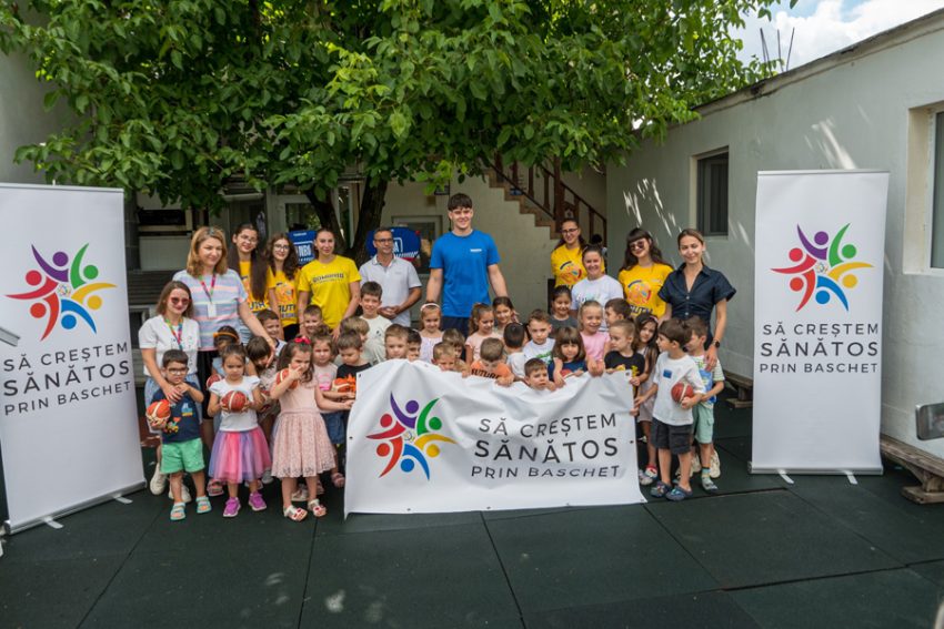 Baschetul începe de la grădiniță: „Să creștem sănătos prin baschet” – la Kinder World Ayan 4 Sursă foto: FB Primăria Municipiului Pitesti.