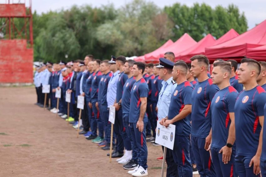 Locul I pentru lotul reprezentativ al ISU Argeș la faza zonală a Concursurilor Serviciilor Profesioniste pentru Situații de Urgență 3 concurs pompieri isu arges