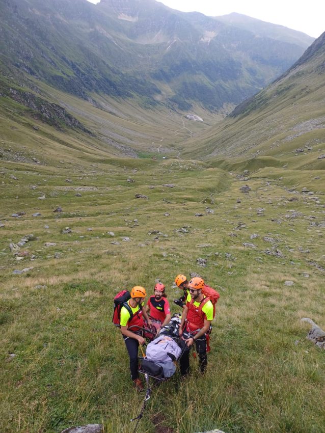(Video) Femeie de 25 de ani rănită în Munții Făgăraș! Intervin salvamontiștii argeșeni 1 interventie Salvamont Argeș