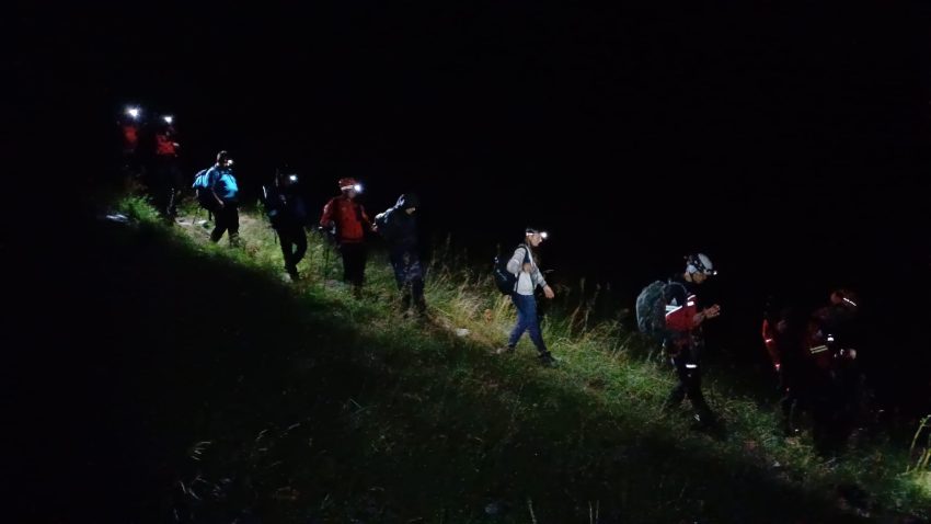 (Video) Noi intervenții Salvamont! Turistă de 36 de ani rănită și copil de 13 ani în hipotermie 1 interventie salvamont
