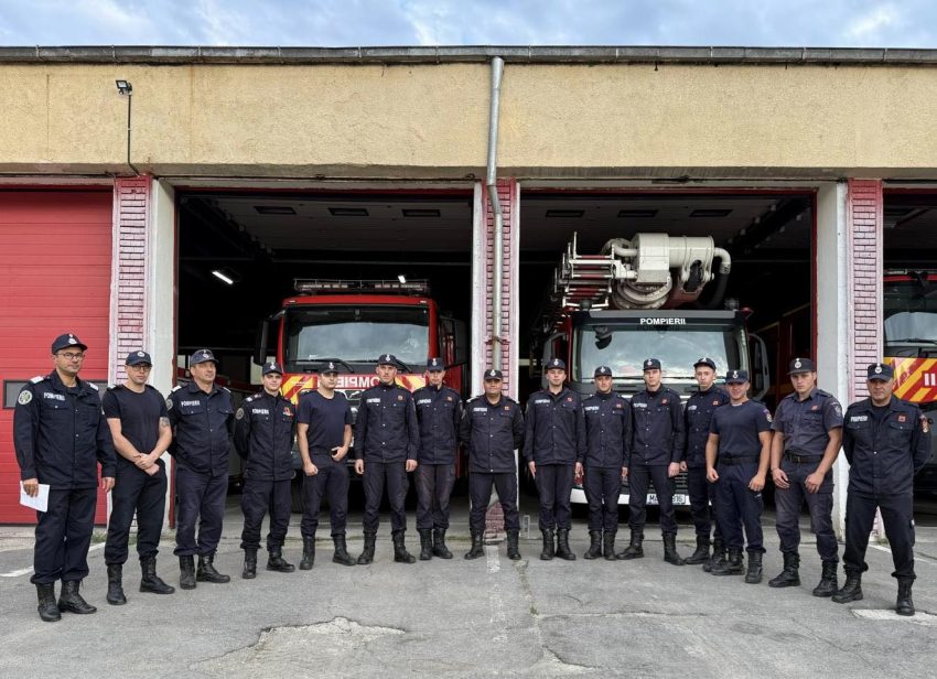 Pompieri argeșeni, sprijin în județul Suceava-grav afectat de inundații 3 inundatii Suceava pompieri
