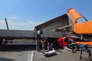 Update: Cum s-a produs accidentul de pe A1 în urma căruia un bărbat a ajuns în stare gravă la spital 1 8c082075 dcac 4015 9a25 726dcaf33233 - Update: Cum s-a produs accidentul de pe A1 în urma căruia un bărbat a ajuns în stare gravă la spital