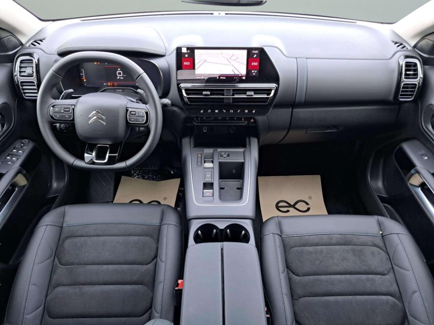 Ofertă de nerefuzat! Reducere la Citroën C5 Aircross: SUV premium, tehnologie avansată și confort de top 3 Sursă foto: eurialcertified.ro.