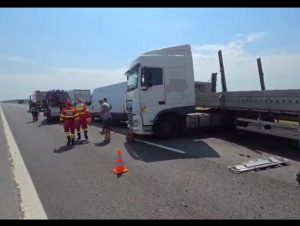 Update: Cum s-a produs accidentul de pe A1 în urma căruia un bărbat a ajuns în stare gravă la spital 4 d60cbe55 8488 441f 9f43 da9553017e62 - Update: Cum s-a produs accidentul de pe A1 în urma căruia un bărbat a ajuns în stare gravă la spital