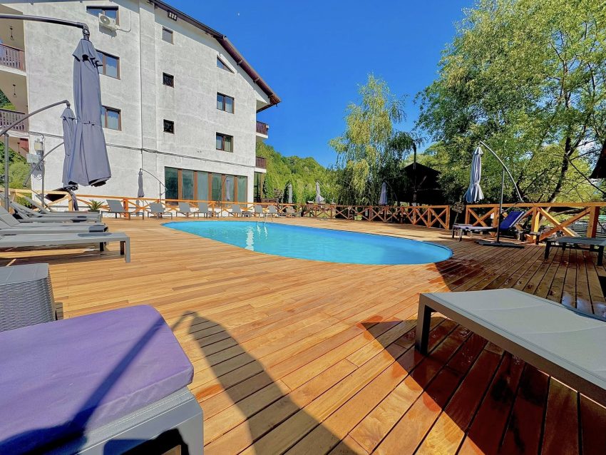 Petrece vacanța pe Transfăgărășan la Complex Turistic Casa Lazaroiu! 3 Casa Lazaroiu