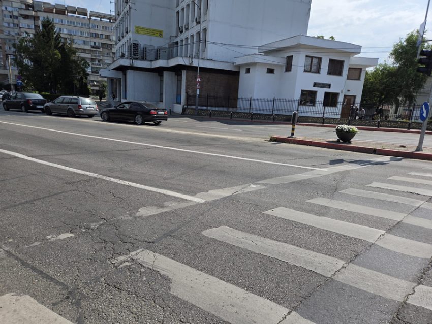 cas rosetti strada pitesti intersectie aproape de fostul cez Sursă foto: FB Primăria Municipiului Pitești.