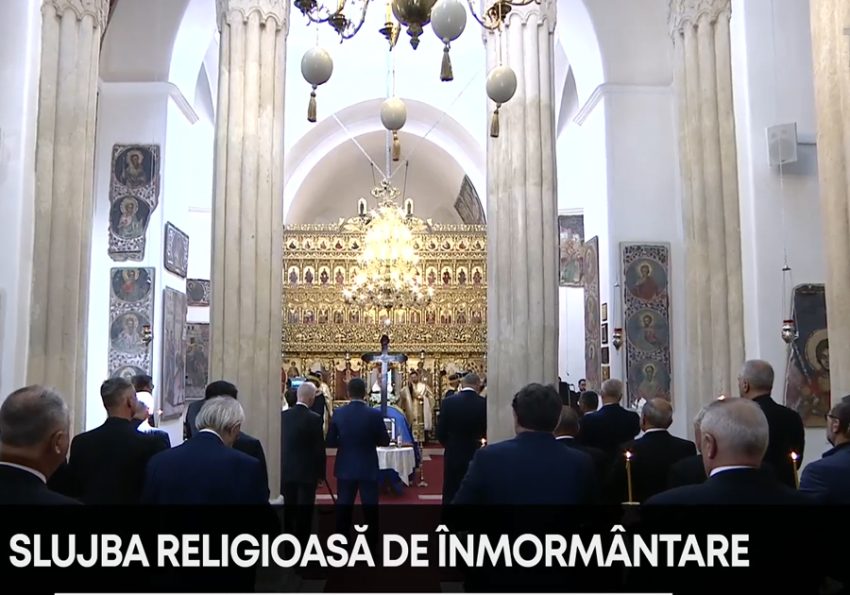 Zi de doliu național în România. Fostul președinte Ion Iliescu - condus pe ultimul drum 6 Sursă foto: Screenshot TVR.