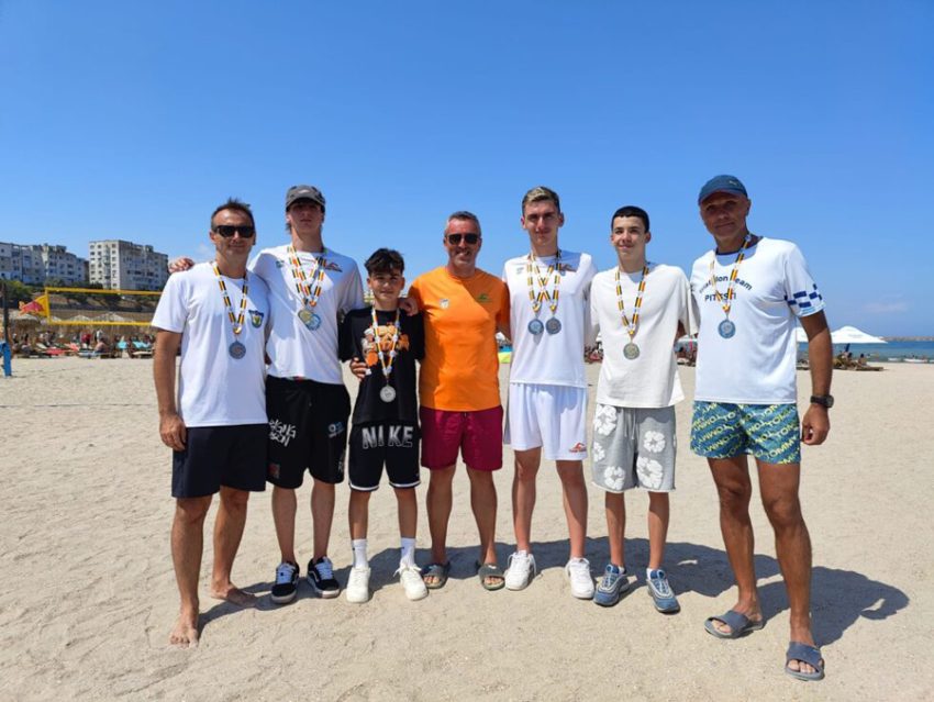 medalii inot constanta 1 Sursă foto: FB CSM Pitesti.