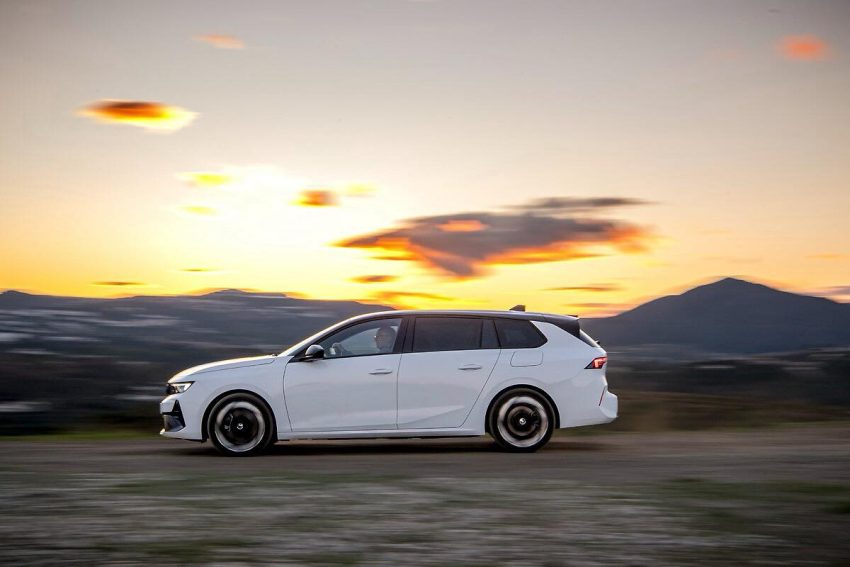 Remat 2025: Pasul spre un OPEL modern și economic! 4 Opel la Eurial Pitești