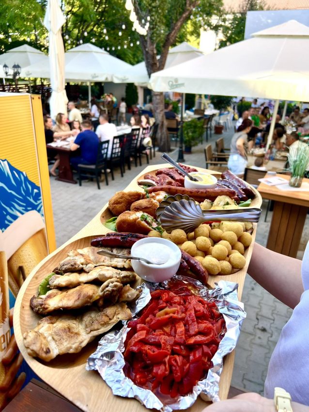 Serile de vară au alt farmec la Casa Argeșeană! 6 Casa Argeseana