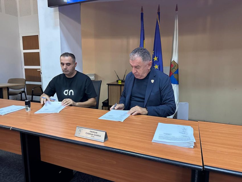 Primăria Pitești investește în sportul școlar: încă 6 terenuri și un nou proiect la Baza „Aripi” 1 Sursă foto: Primăria Municipiului Pitești