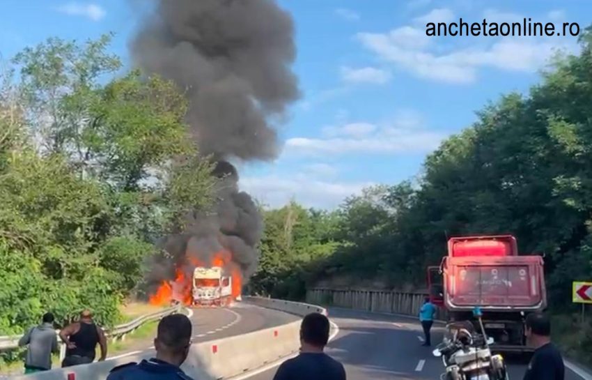 incendiu 2 tir dedulesti 1 Sursă foto și video: MJ