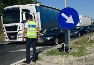 6 metri cubi de lemn, confiscați după un transport ilegal depistat în Argeș 9 Sursă foto: FB Politia Romana