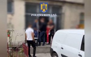 (Video) Bărbat de 44 de ani din Poiana Lacului prins în flagrant delict și sancționat 1 7 - (Video) Bărbat de 44 de ani din Poiana Lacului prins în flagrant delict și sancționat