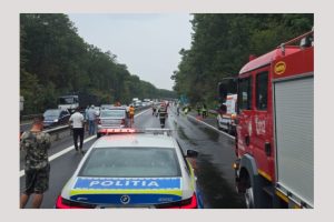 Untitled Project 2 - Tinerii care au murit marți pe autostrada A1 s-ar fi aruncat în fața TIR-ului