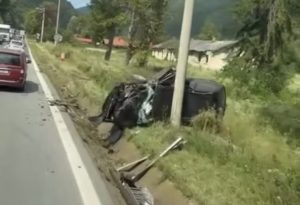 50d18b9e badb 436f b6a5 9c7549bd0f20 - Accident pe DN 7! Impact violent între două mașini
