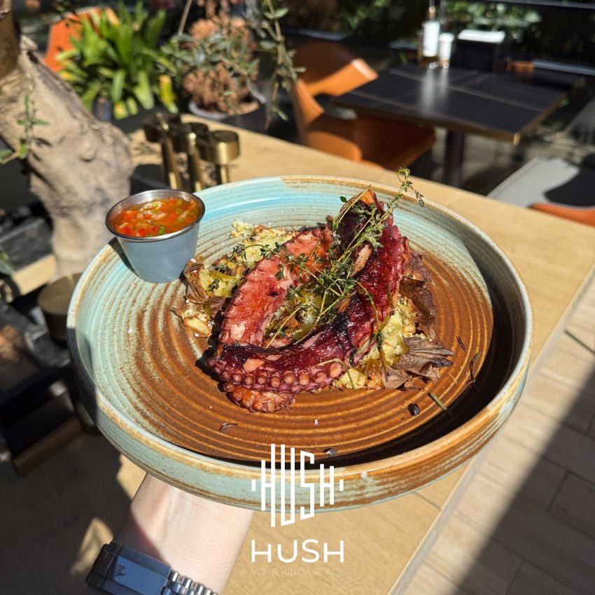 Florin Ristei urcă pe scena de la HUSH pe 10 octombrie. Nu rata un super concert! 5 la Hush