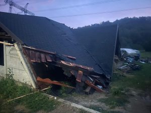 acoperis cazut arges victime