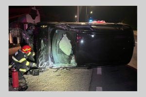 autoturism rasturnat la Topoloveni