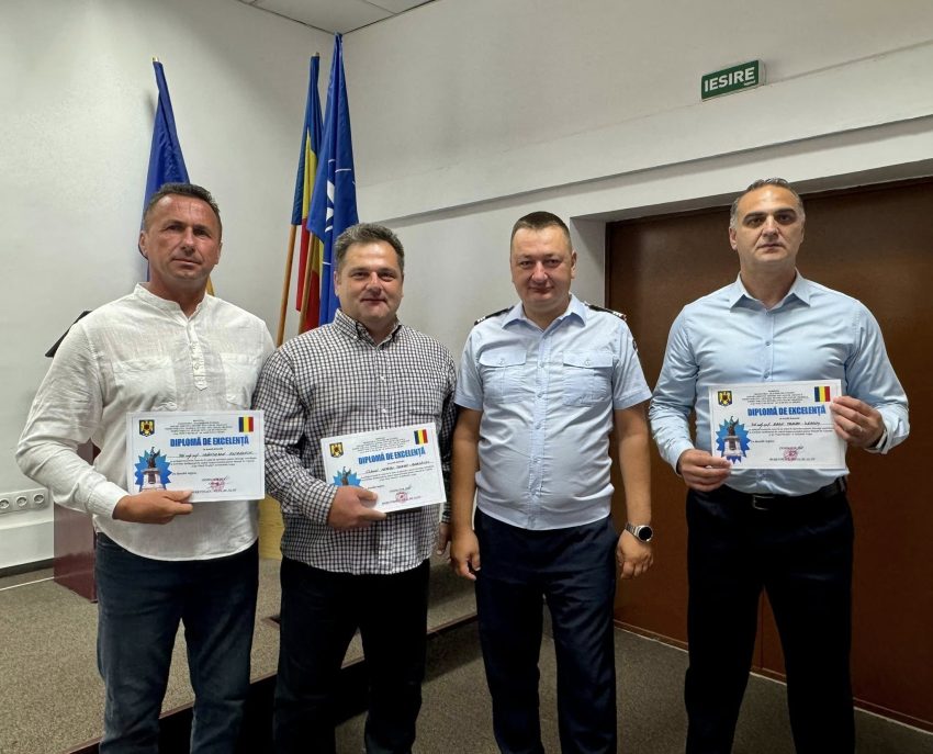 pompieri ISU Argeș pompieri ISU Argeș