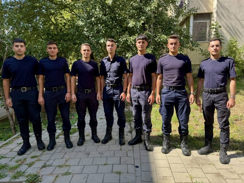 Momente emoționante la ISU Argeș. Trei cadre de la ISU Argeș au trecut în rezervă 3 pompieri ISU Argeș