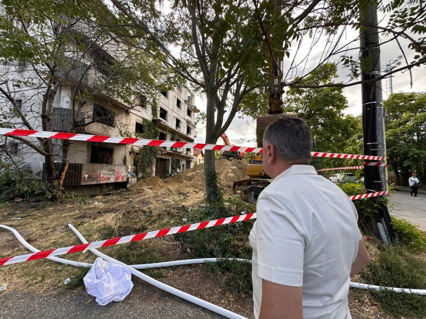 Blocul G1 din Pitești, în curs de demolare: clădire cu risc major, transformată în oportunitate de dezvoltare 4 Sursă foto și video: Primăria Municipiului Pitești.