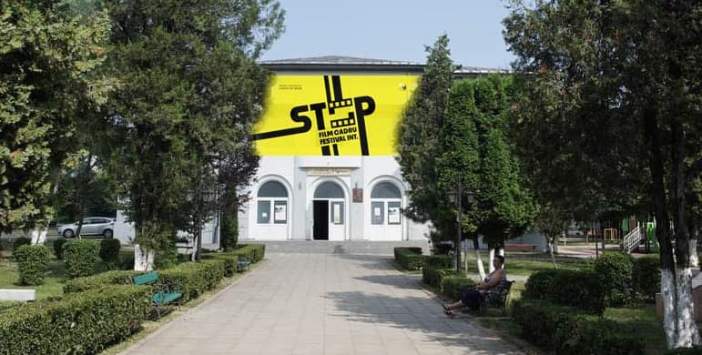 Joi la Curtea de Argeș. Filme premiate la Centrul de Cultură și atelier creativ la Muzeu 2 evenimente la Curtea de Argeș