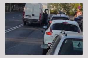 (Video) Un alt accident rutier în Pitești! Trafic afectat pe Calea Drăgășani 13 accident Pitești