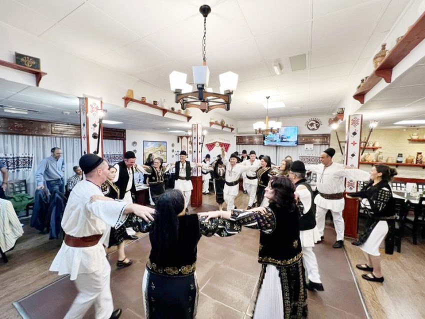 Casa Argeșeană Tradițional – locul unde tradiția, gustul și distracția se întâlnesc 4 Casa Argseana5 - Casa Argeșeană Tradițional – locul unde tradiția, gustul și distracția se întâlnesc