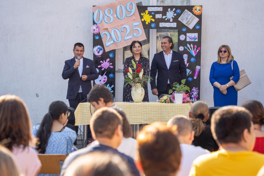 Prima zi de școală la Ștefănești, între emoții și proiecte pentru viitor 1 Sursă foto: CJ Arges