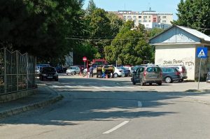 Atenție, părinți și bunici! Limitator de viteză montat la Școala „Alexandru Davila” pentru siguranța elevilor 1 Sursă foto: FB Primăria Municipiului Pitești.